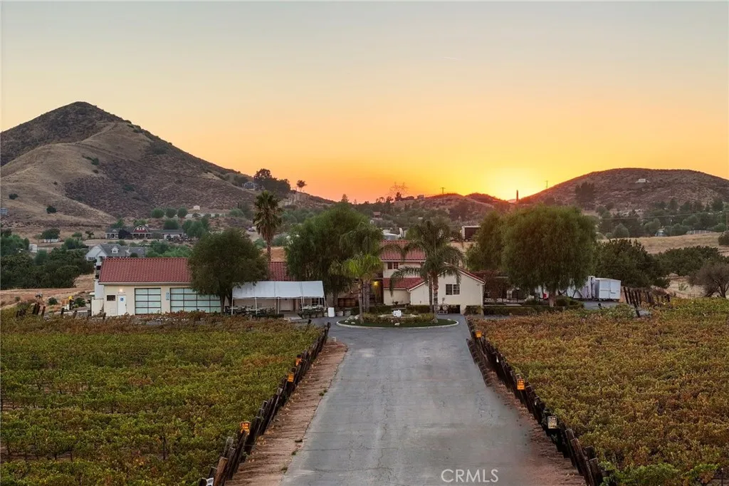 10262 Sierra Highway, Agua Dulce, California 91390 home-pic-39